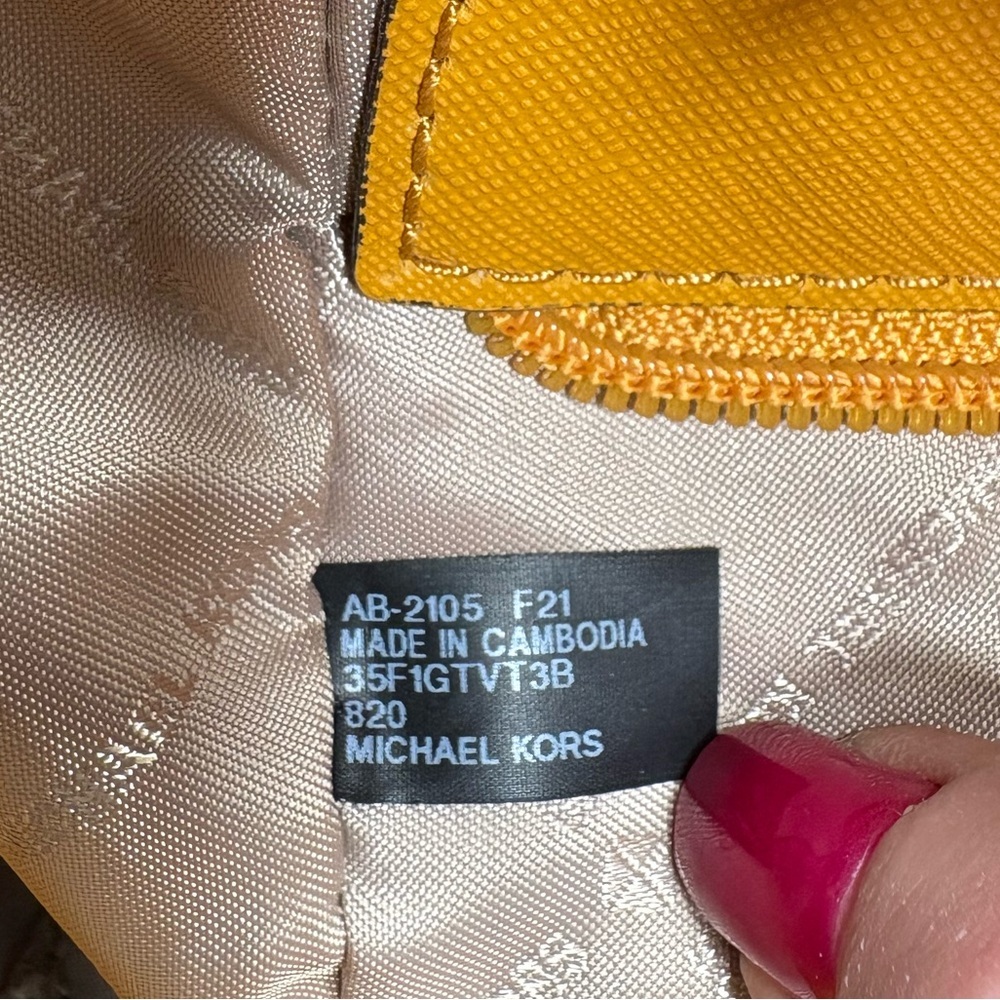 Michael Kors-NWOT Jet Set Logo Shoulder Bag Marigold/Signature Print. Gold chain - Picture 15 of 16